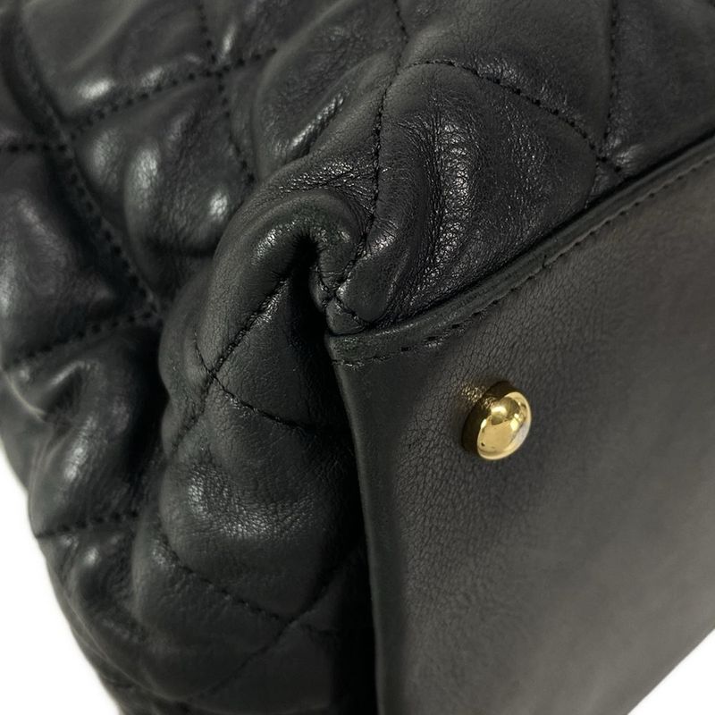 Chanel Tote Bag Chain Me A50495 Black Chain Shoulder/gold Hardware Lambskin