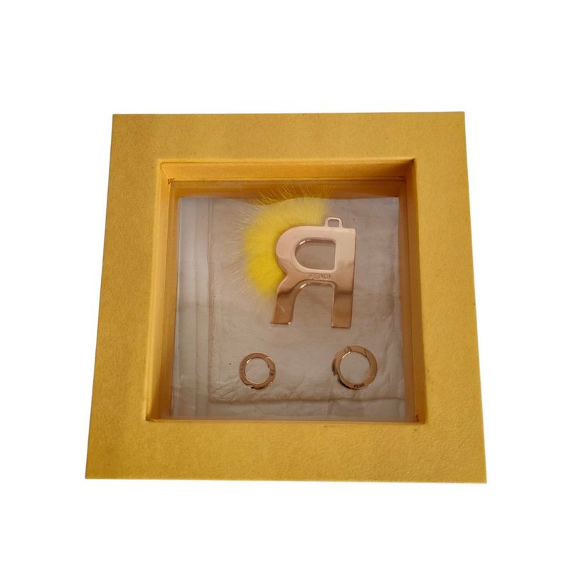 Good Fendi Abclick Initial Charm R Gold Color Yellow Ladies Used