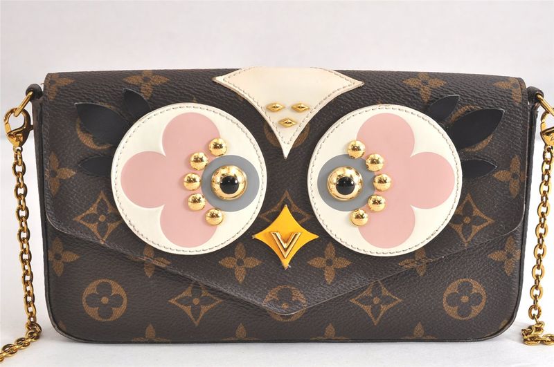 Louis Vuitton Shoulder Bag