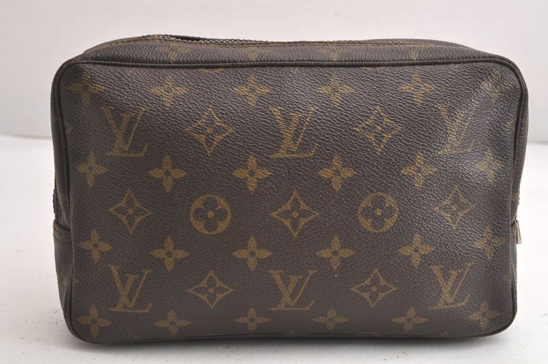 Louis Vuitton Monogram Trousse Toilette 23 Clutch Handbag M47524 LV 4253n