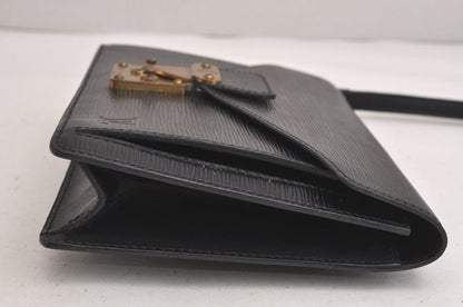 Louis Vuitton Epi Serie Dragonne Clutch Bag Black M52612 LV 4268n