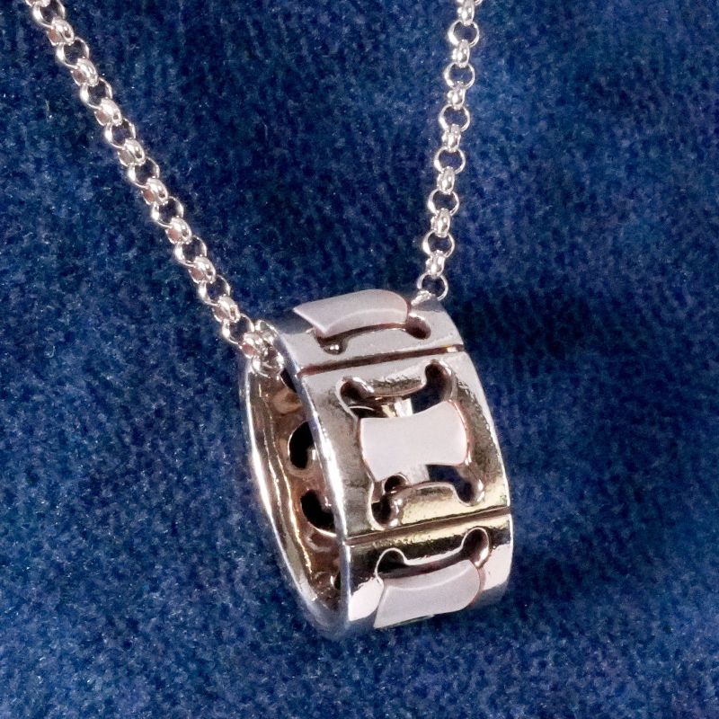 Celine Macadam Shell Necklace Celine Silver 25-1457s