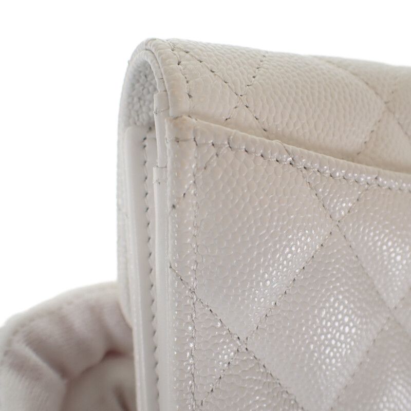 Chanel Medium Classic Flap Wallet Ap0232_b33352_10601 Bifold Wallet Caviar Skin