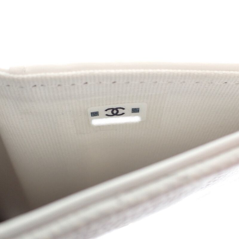 Chanel Medium Classic Flap Wallet Ap0232_b33352_10601 Bifold Wallet Caviar Skin