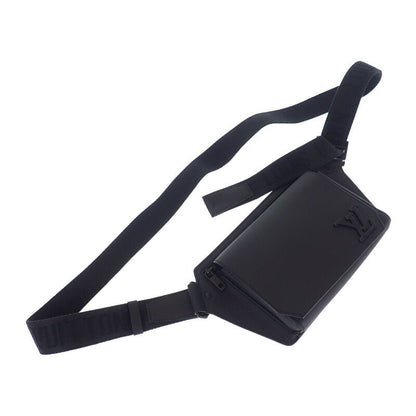 Louis Vuitton Take Off Su Ring M57081 Body Bag Grain Calf Leather Black Men's