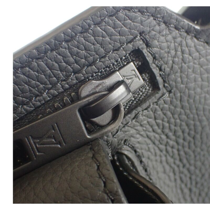 Louis Vuitton Take Off Su Ring M57081 Body Bag Grain Calf Leather Black Men's