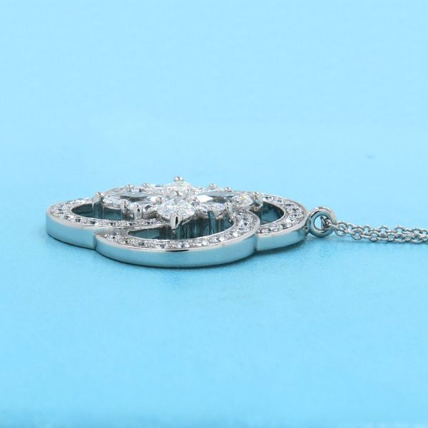 Tiffany & Co Victoria Cluster Diamond Necklace / Large [none Fee Gift Wrapping]