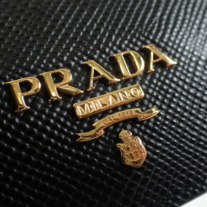 Prada Saffiano 1mc122_qwa_f0002 Card Case Leather Black Gold Hardware Ladies