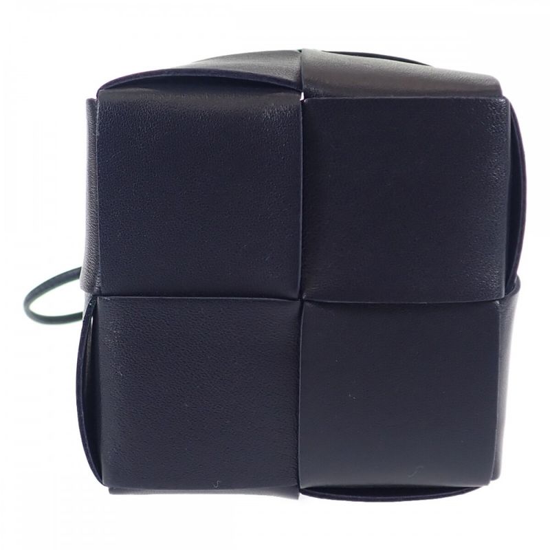 Bottega Veneta Cassette Mini Crossbody Bucket 680217vcqc48837 Shoulder Bag