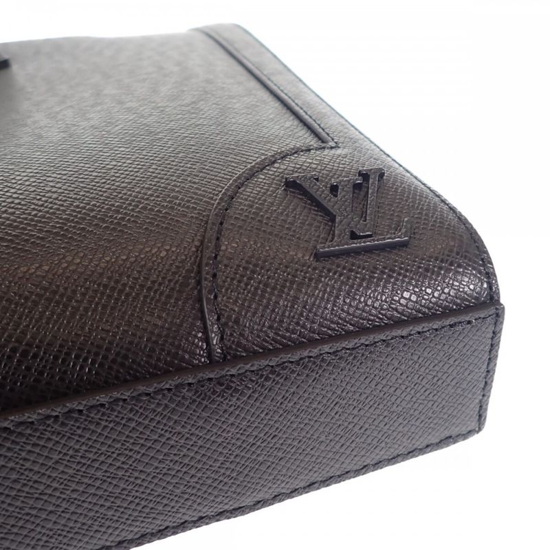 Louis Vuitton Slim Briefcase Business Bag M30810 Handbag Taiga Noir Black Mens