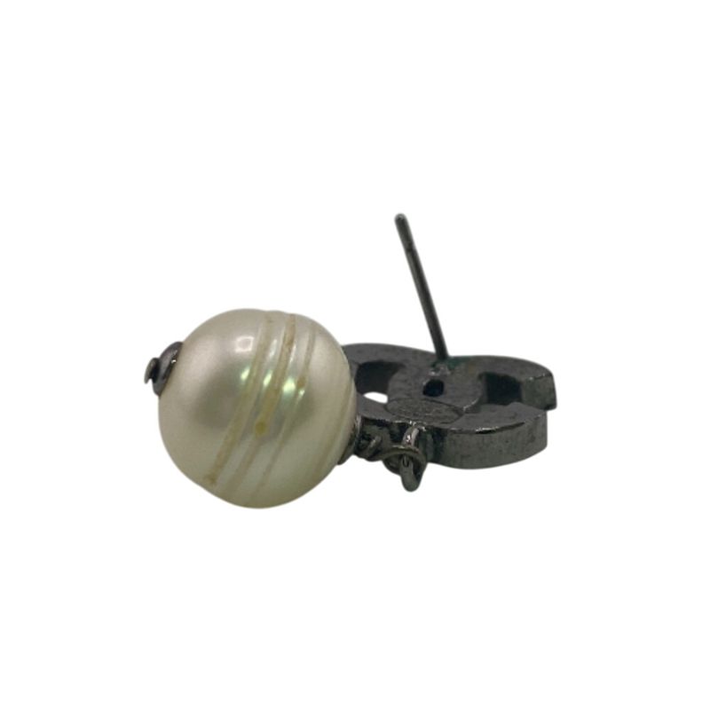 Chanel 05A One Side Only Earrings Brand: Jewelry Accessories Silver Ladies