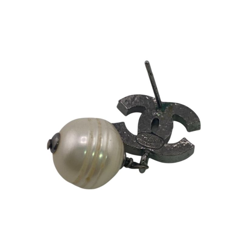 Chanel 05A One Side Only Earrings Brand: Jewelry Accessories Silver Ladies