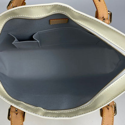 Louis Vuitton Brentwood Handbag Enamel Tote Monogram Vernis Pe Lou (white)