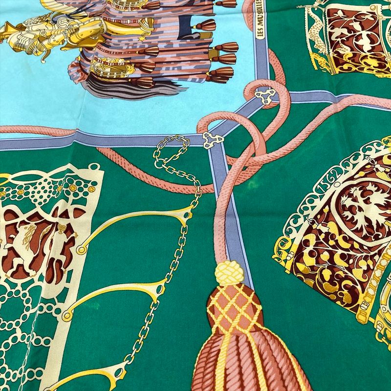 Hermes Carre 90 LES Muserolles Nose Leather Scarf Green Black Women