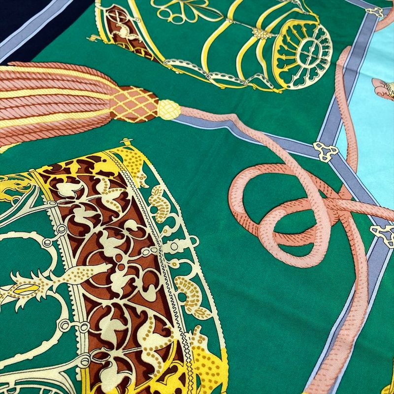 Hermes Carre 90 LES Muserolles Nose Leather Scarf Green Black Women