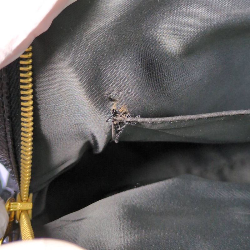 Chanel Logo Embroidery Caviar Skin Gold Hardware Handbag Tote Bag / Black /