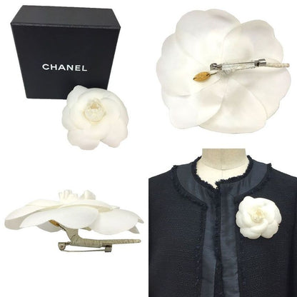 Chanel Camellia Corsage White Aq11723