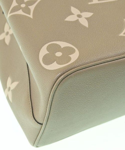 Louis Vuitton Shoulder Bag Women's