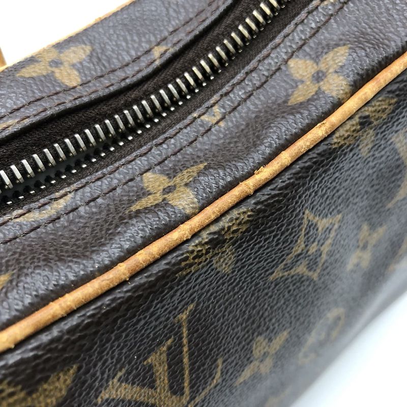 Louis Vuitton M51510 Pochette Croissant Shoulder Bag Monogram Women Men Vintage