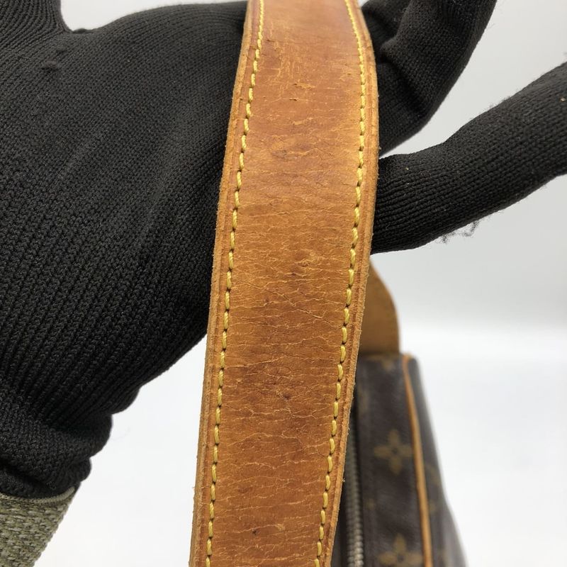 Louis Vuitton M51510 Pochette Croissant Shoulder Bag Monogram Women Men Vintage