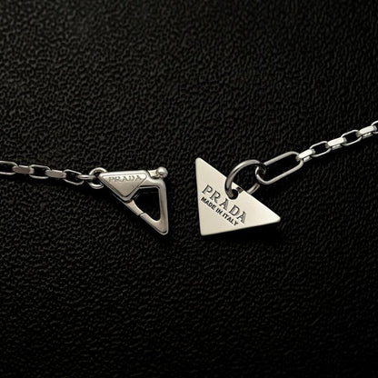 Prada 0.45ct / Prada Lab Grown / Heart And Triangle Motif / Nano Heart Diamond