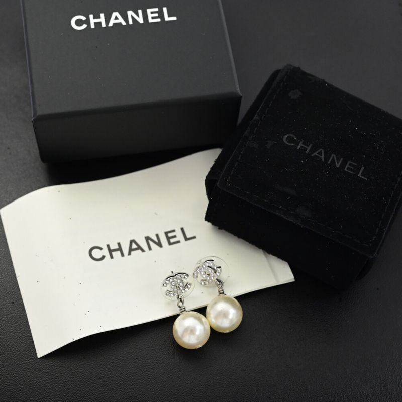 Chanel Coco Mark Rhinestone Costume Pearl Earrings / Alloy / Plating-6.6g /