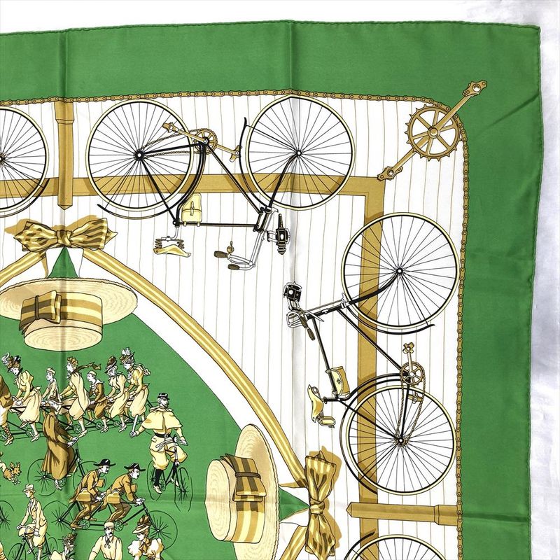 Hermes Carre 90 Bicycle LES Becanes Scarf Silk Green Ladies