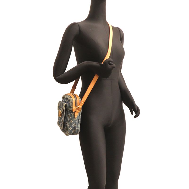 Louis Vuitton Shoulder Bag