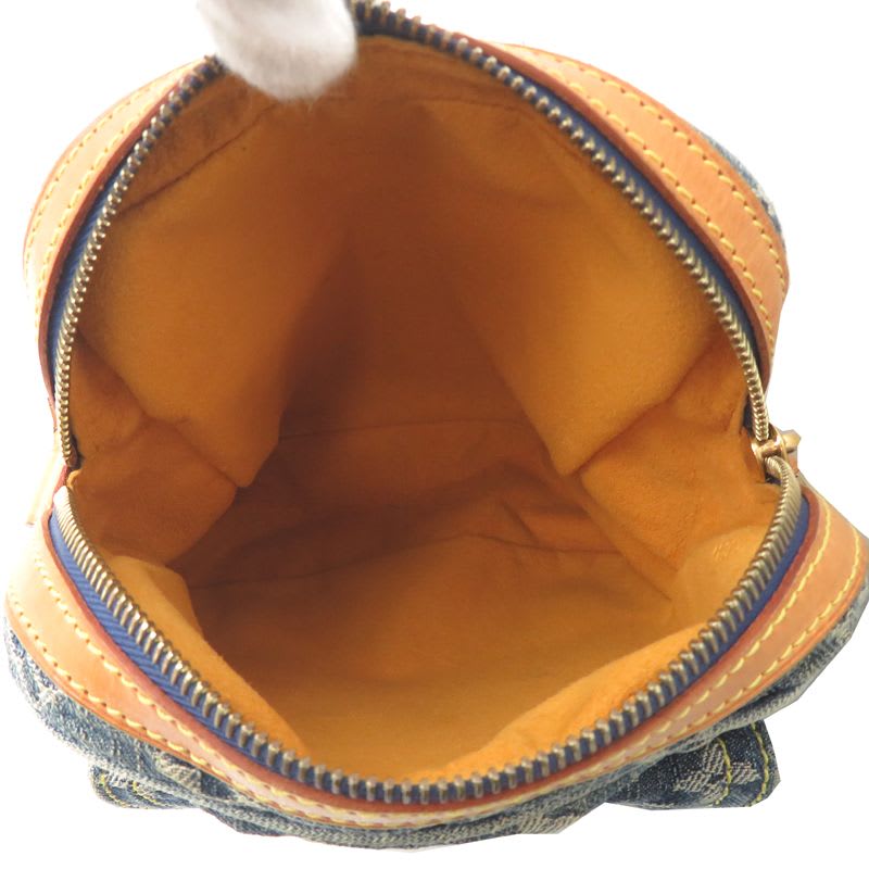 Louis Vuitton Shoulder Bag