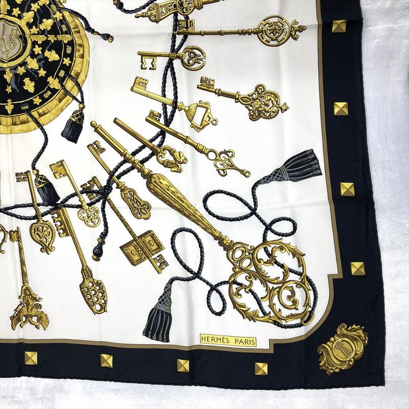 Hermes Carre 90 LES CLES Key Scarf Silk Black Women