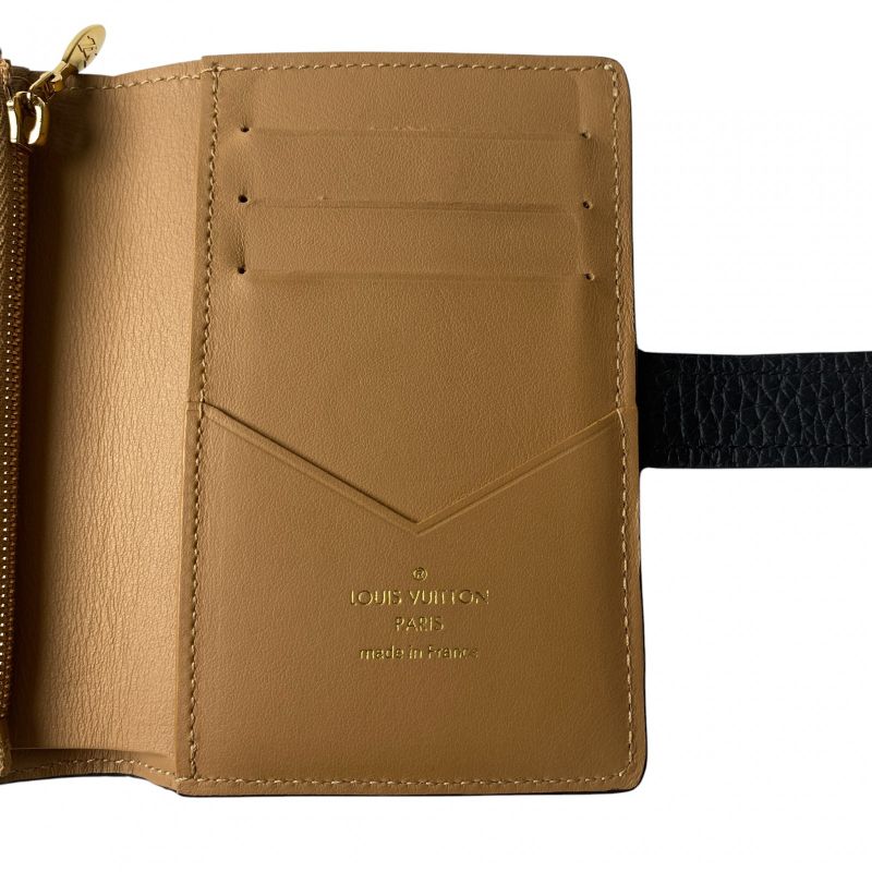 Louis Vuitton Women's LV Vertical Wallet IC M81561