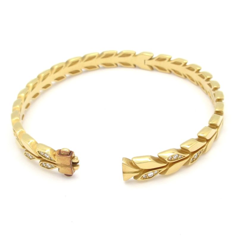 Tiffany & Co Bangle Similar Victoria Vine Hinge Bangle 18K Yellow Gold X