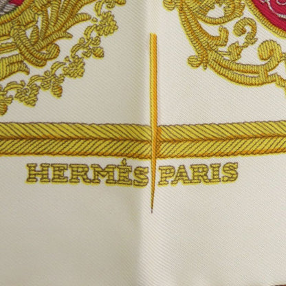 Hermes Carré 45 Petit Carré Paris Coat Of Arms LES Armes DE Paris Silk Cream