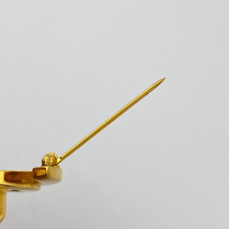 Chanel Turnlock Brooch Coco Mark Brooch GP Gold Ladies