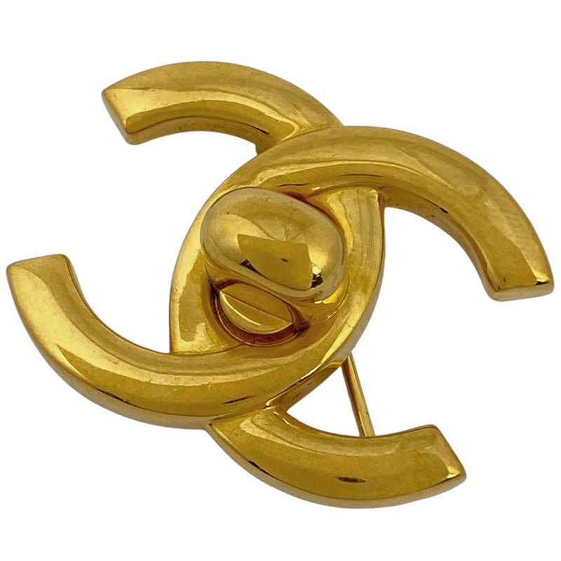 Chanel Turnlock Brooch Coco Mark Brooch GP Gold Ladies