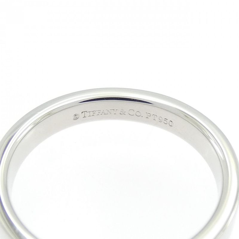 Tiffany & Co Essential Band Ring