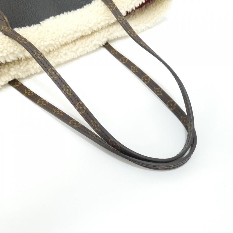 Louis Vuitton Neverfull MM M56960 Bag