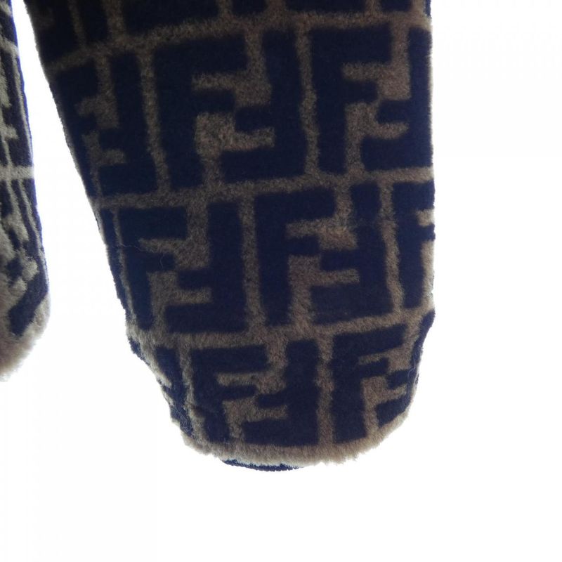 Fendi Fm0118 A7VO F0gge Mouton Jacket