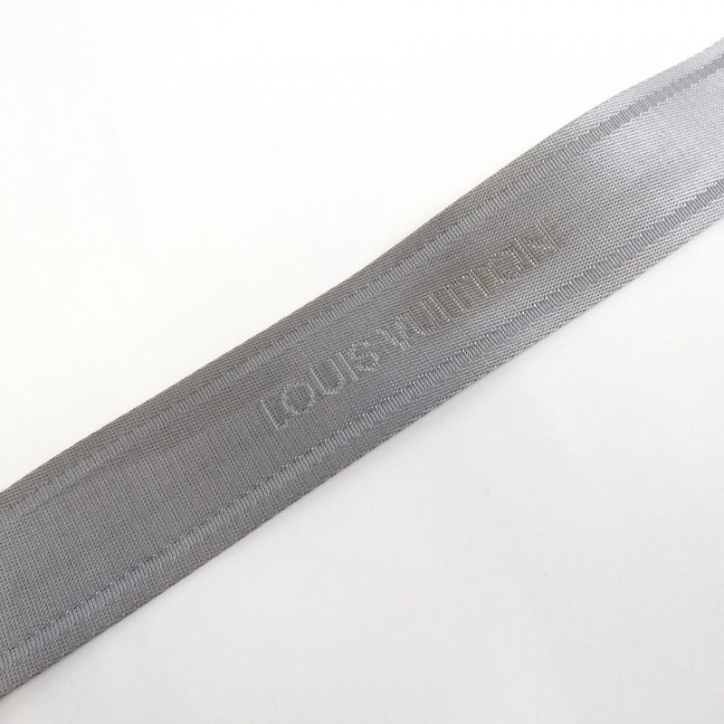 Louis Vuitton Taiga Romain MM M32623 Shoulder Bag