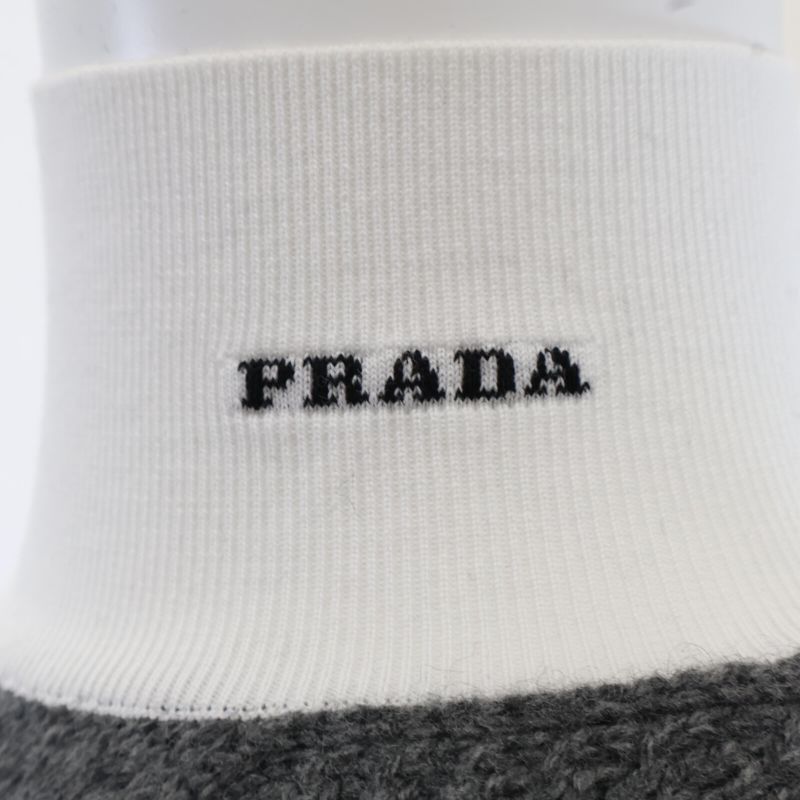 Prada /authentic/22 Years Old P26472 Cashmere X Wool High Neck Knit