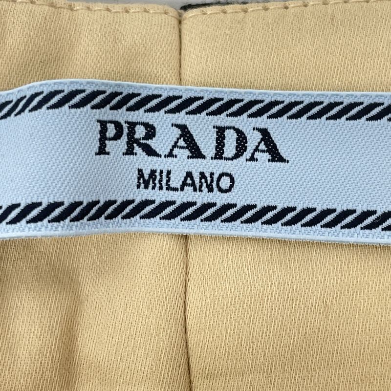 Prada 24 P242ik SOOO 15GJ Black Calfskin Belt Button Fly Center Press Wool
