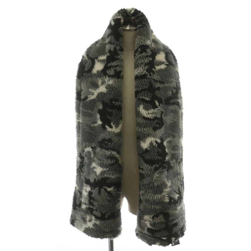 Balenciaga Shawl Scarf Boa Fleece Large Size Camouflage Gray White Black 673572