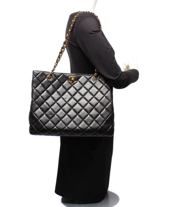 Chanel Chain Tote Shoulder Bag Shoulder Bag Gold Hardware Matelasse Women's