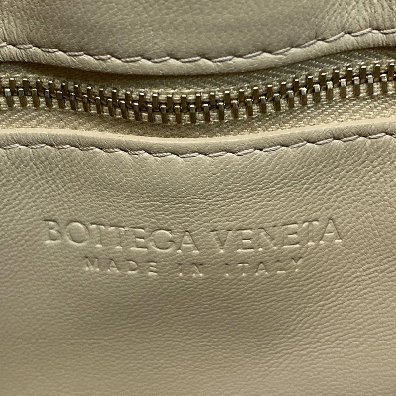 Bottega Veneta Shoulder Bag Padded Cassette Beige Lambskin