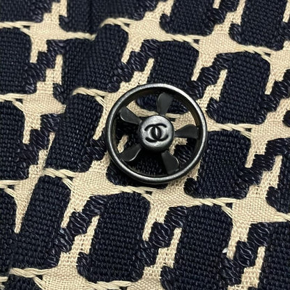 Chanel Jacket Size 40 M Women's P17432 Navy And Beige Long Sleeves / Spring /