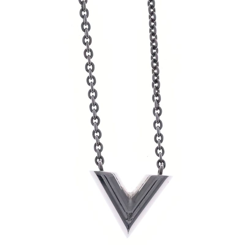 Louis Vuitton Essential V Necklace Pendant Chain Silver M63197