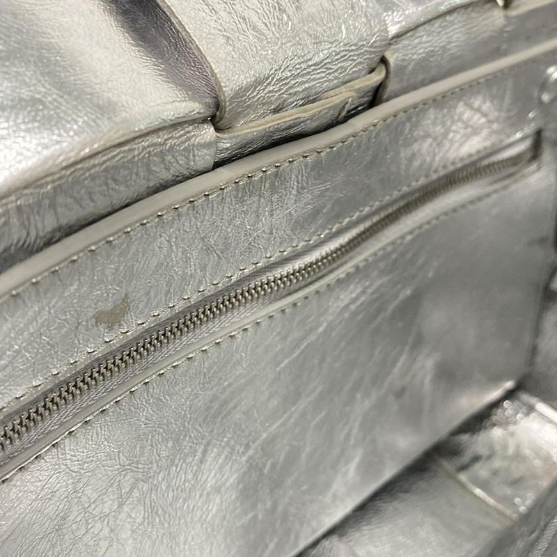 Bottega Veneta Shoulder Bag Cassette Silver Leather