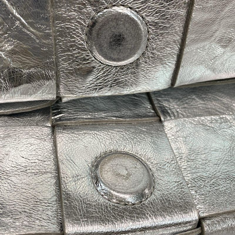 Bottega Veneta Shoulder Bag Cassette Silver Leather