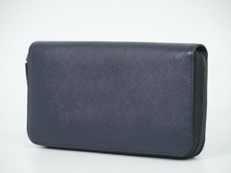 Authentic Prada Saffiano Leather Round Zipper Long Wallet Long Wallet Navy
