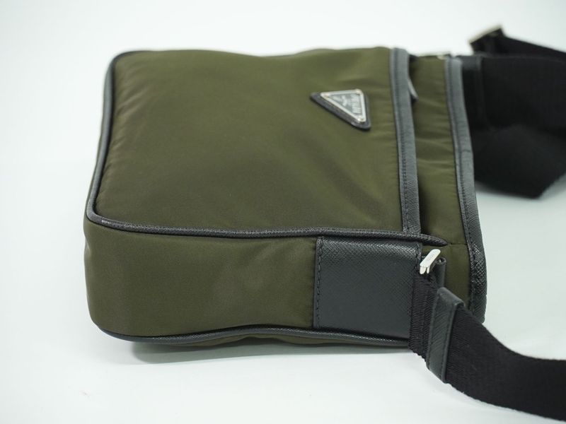 Authentic Prada Nylon Shoulder Bag Pochette Khaki Bag Pre-owned [follow-up